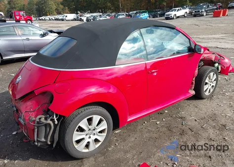 2009 Volkswagen New Beetle 2.5L from USA, damaged, VIN 3VWRF31Y79M409597